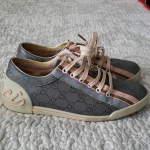 Casual gucci tennis shoes